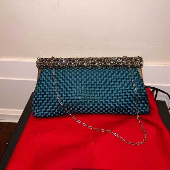 Stunning Valentino clutch - Picture 1 of 5